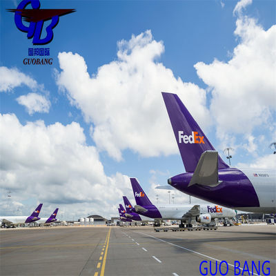 خدمة من الباب إلى الباب لتتبع الشحنات على مدار 24 ساعة من وإلى المملكة العربية السعودية عن طريق الشحن السريع الدولي